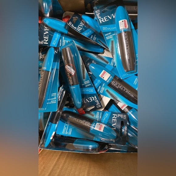 Make up Revlon & Maybelline💘💄 - Picture 6 of 14